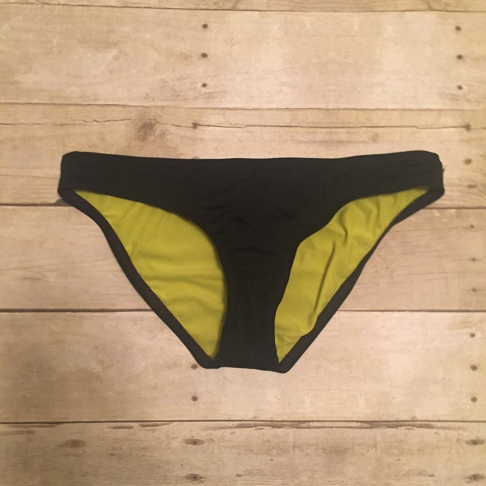 HURLEY BIKINI BOTTOMS (MEDIUM)🖤